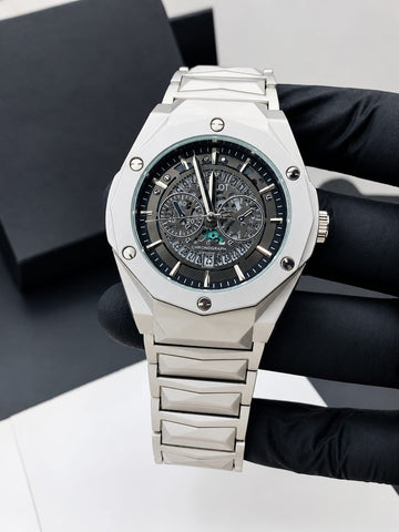 Hublot Diamond Cut Black Dial Silver Chain Date Working